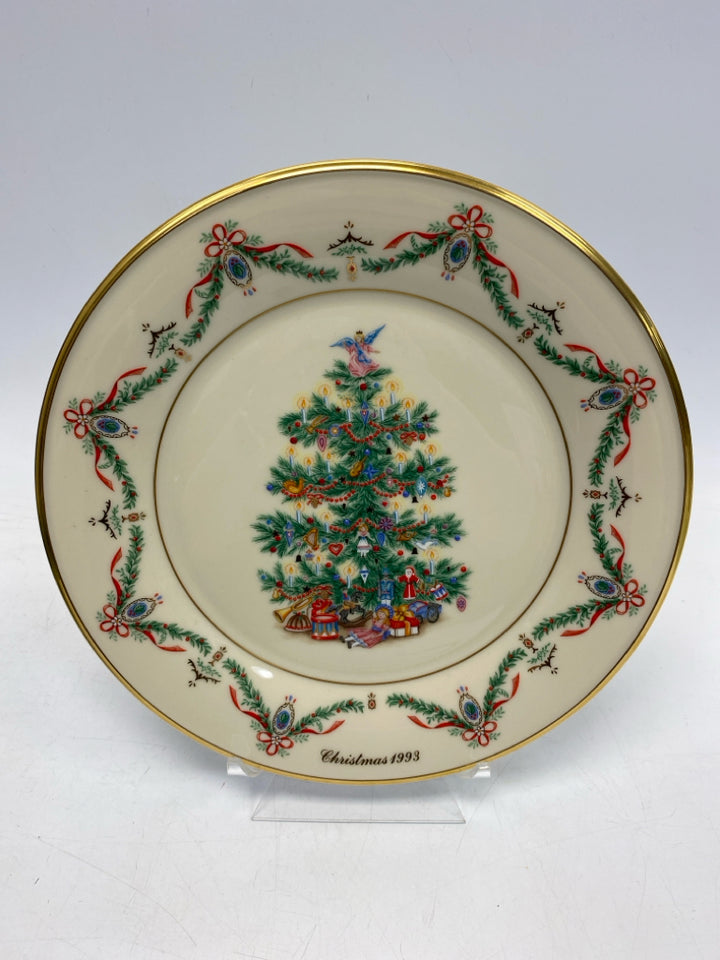 Lenox Cream Green/Multi Christmas Decorative Plate