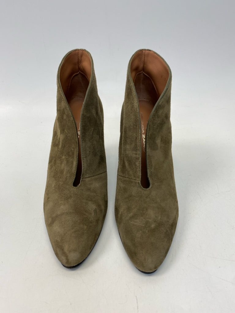 EU Shoe Size 38.5 US Shoe Size 8.5 Brown Suede Heels