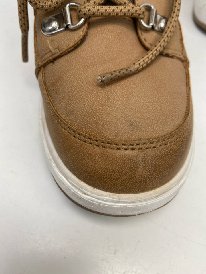 Cat &amp; Jack SIZE 2 Brown Lace-Up Boy&