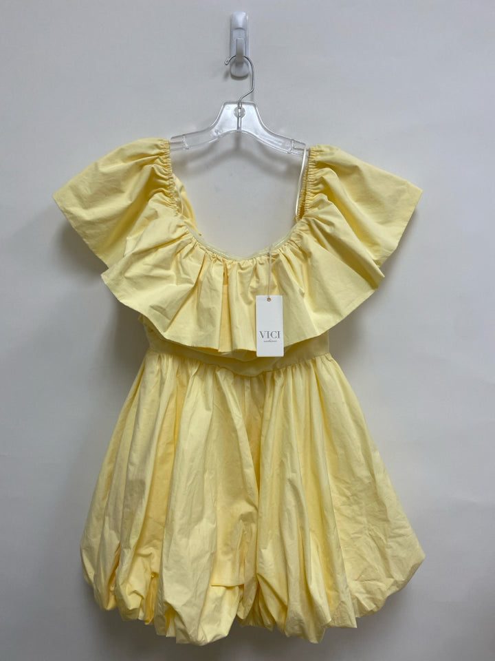 NWT Size S Pale Yellow Ladies Dress