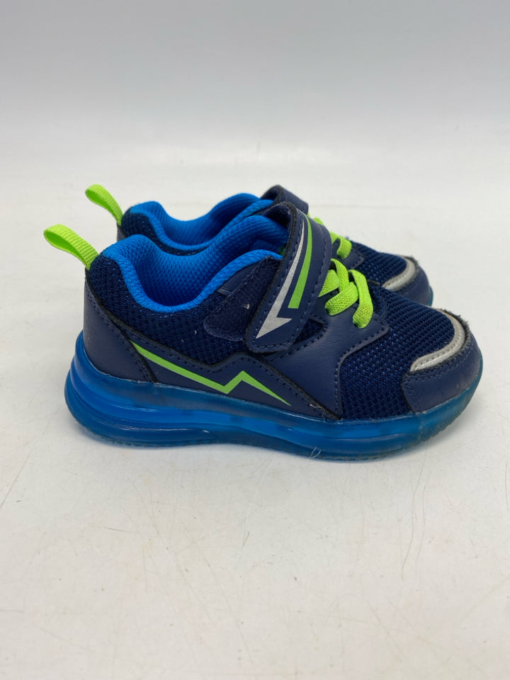 SIZE 7 Blue Lit Boy&