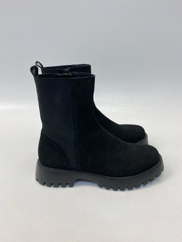 NWOT Vaneli US Shoe Size 8.5 Black Side Zipper Boots