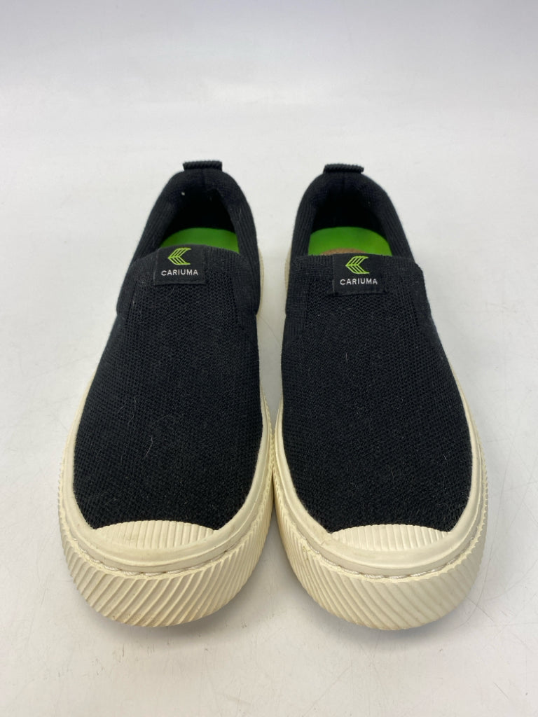 Cariuma US Shoe Size 6.5 Black Sneakers