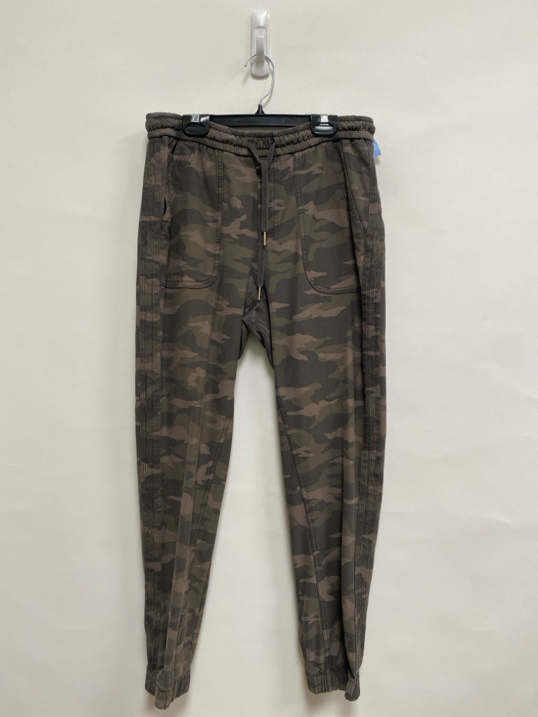 Athleta Size 6 Taupe Olive Green Camouflage Ladies Pants