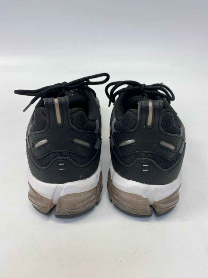 Asics  Size 11.5 Black Lace-up Sneakers