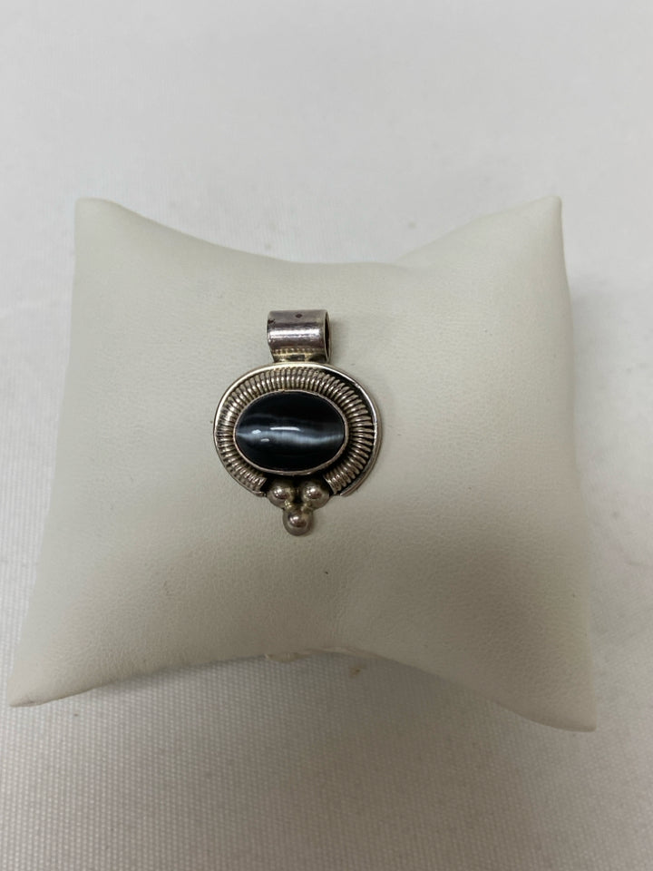 Silver Black Oval(s) Pendant