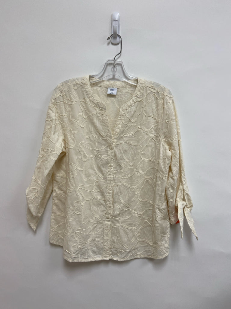 Croft/Barrow Size M Beige Embroidered Button Up Ladies Top