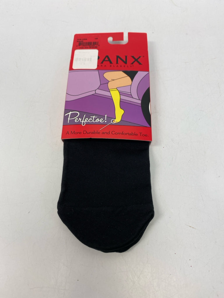 NEW/PKG Spanx Black Socks