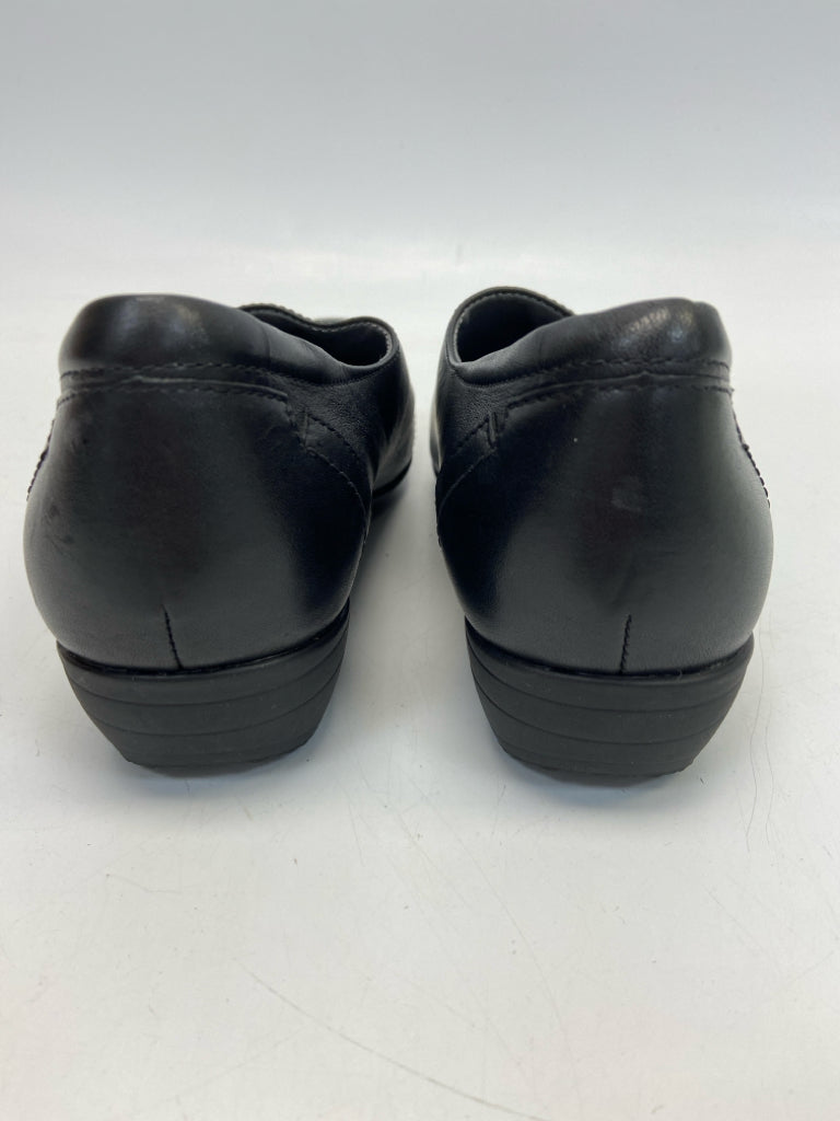 Dansko  Size 38 Black Clogs