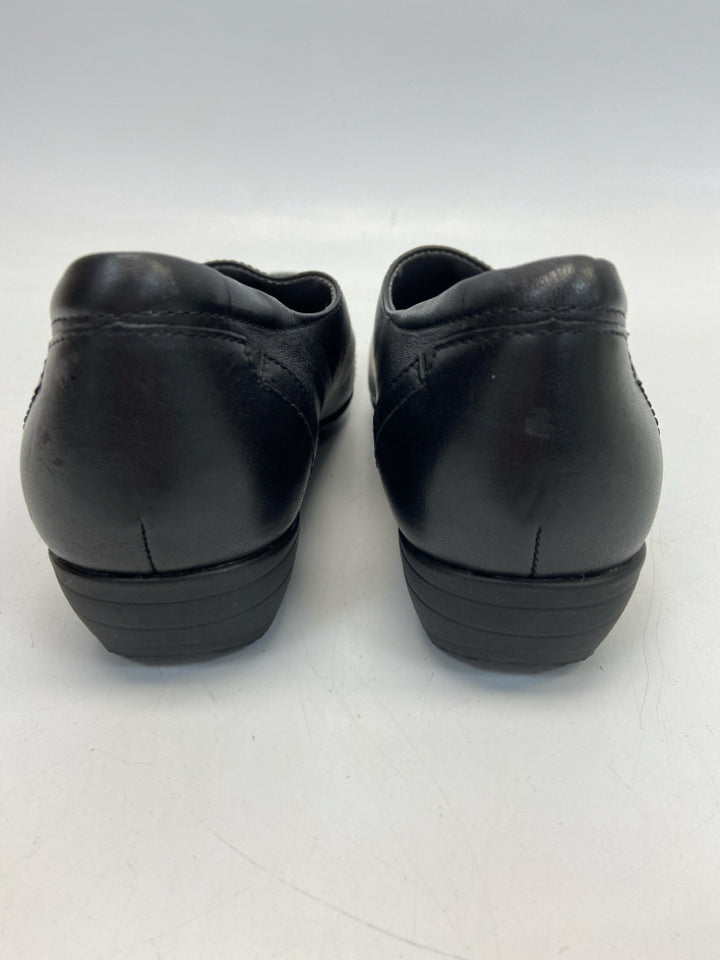 Dansko  Size 38 Black Clogs