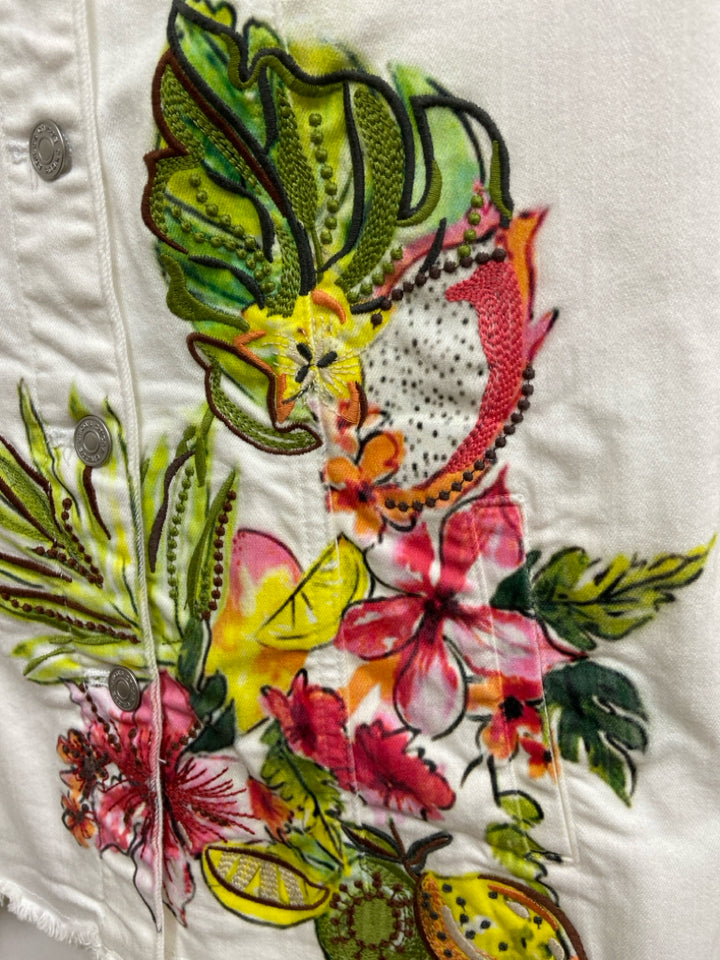 NWT Chico&