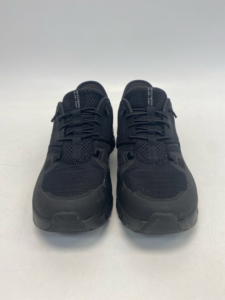 Skechers  Size 7 Black Sneakers