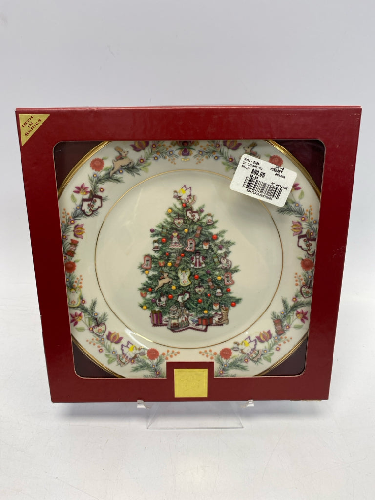 Lenox Cream Green/Multi Christmas Decorative Plate