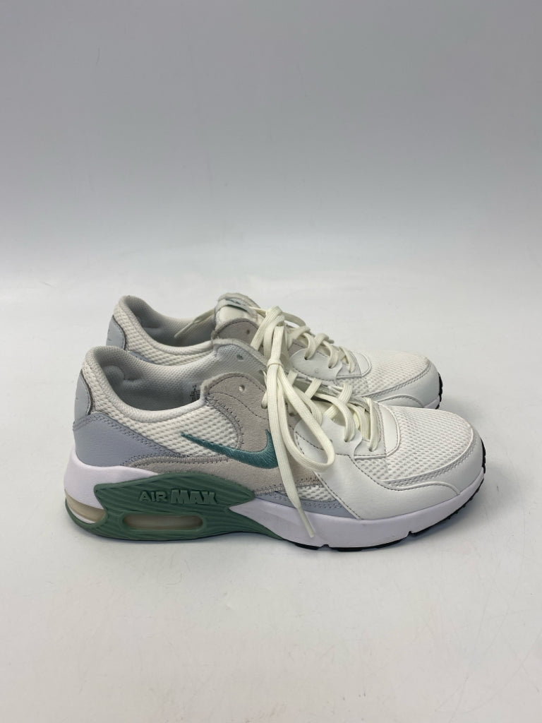 Nike  Size 8 White Green Lace-up Sneakers