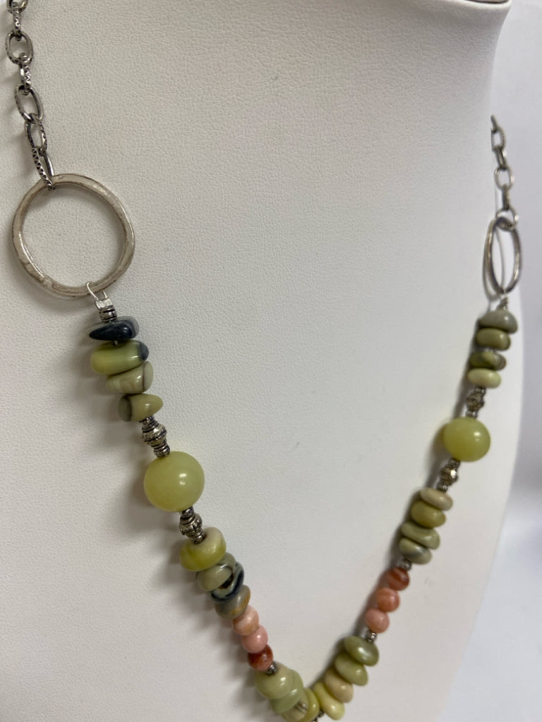 Silver Color Green/Pink Circles Necklace