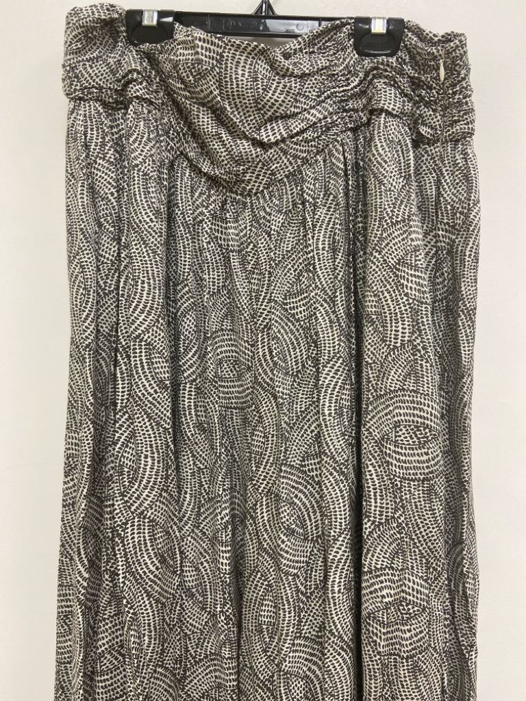 Anthropologie Size 14 Gray White Print Ladies Pants