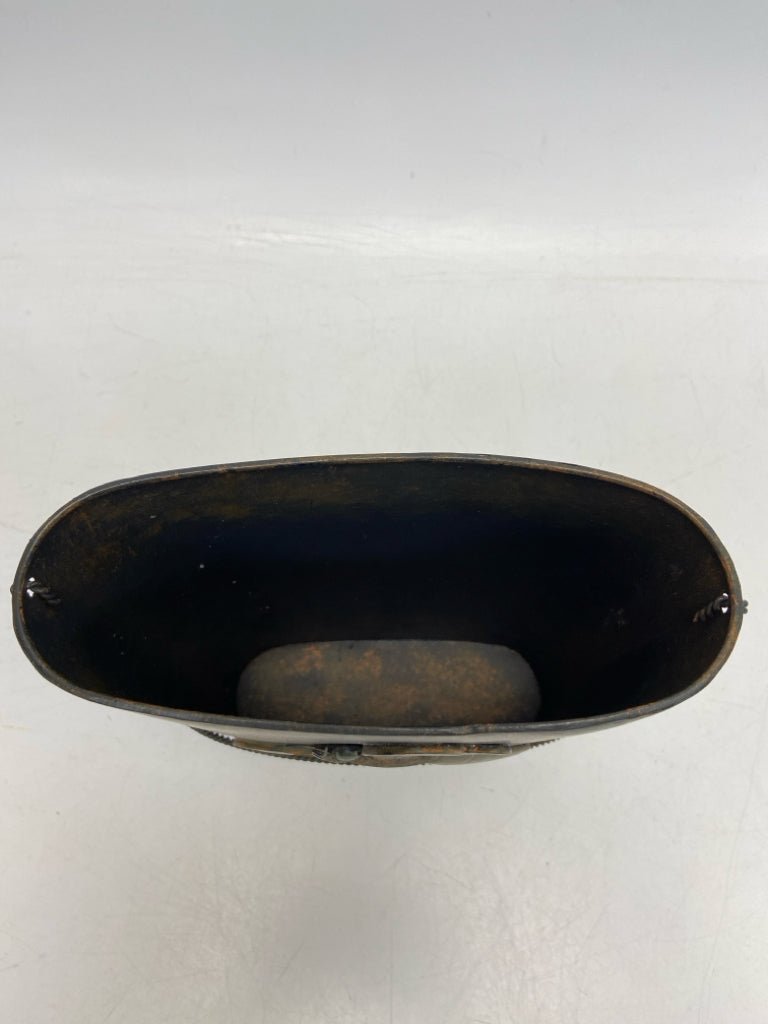 Bronze Dark Green Bee Metal Bucket