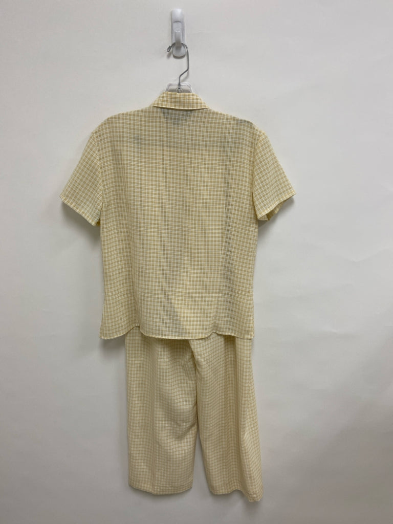 Bushwacker Size M Yellow White Plaid Button Up Ladies 2pc Pant Set
