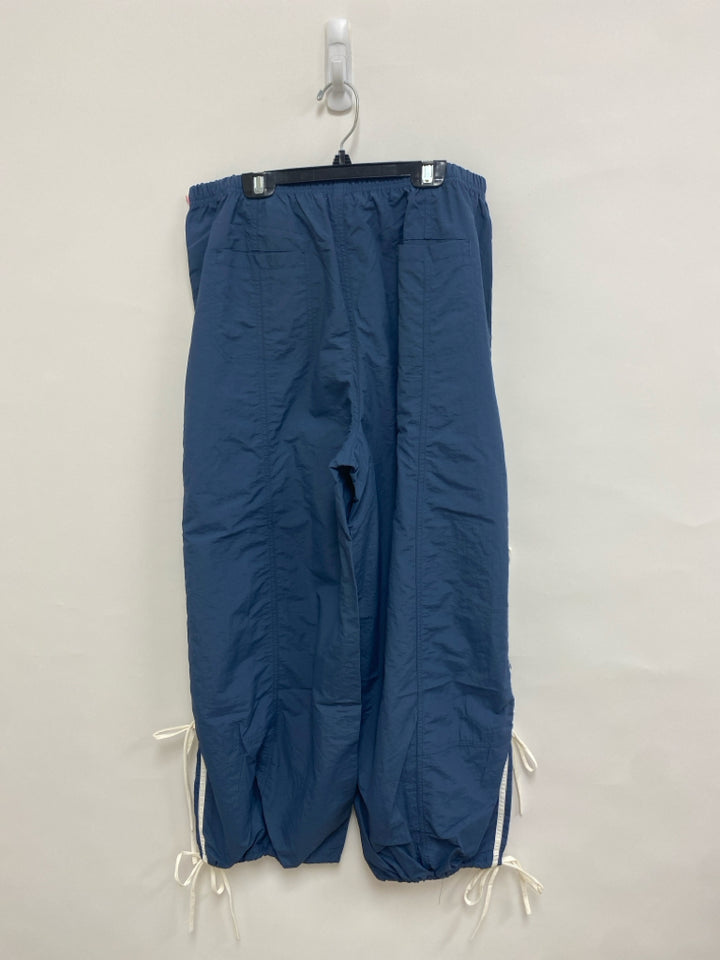 Size L Navy White Stripes Pull-on Ladies Pants