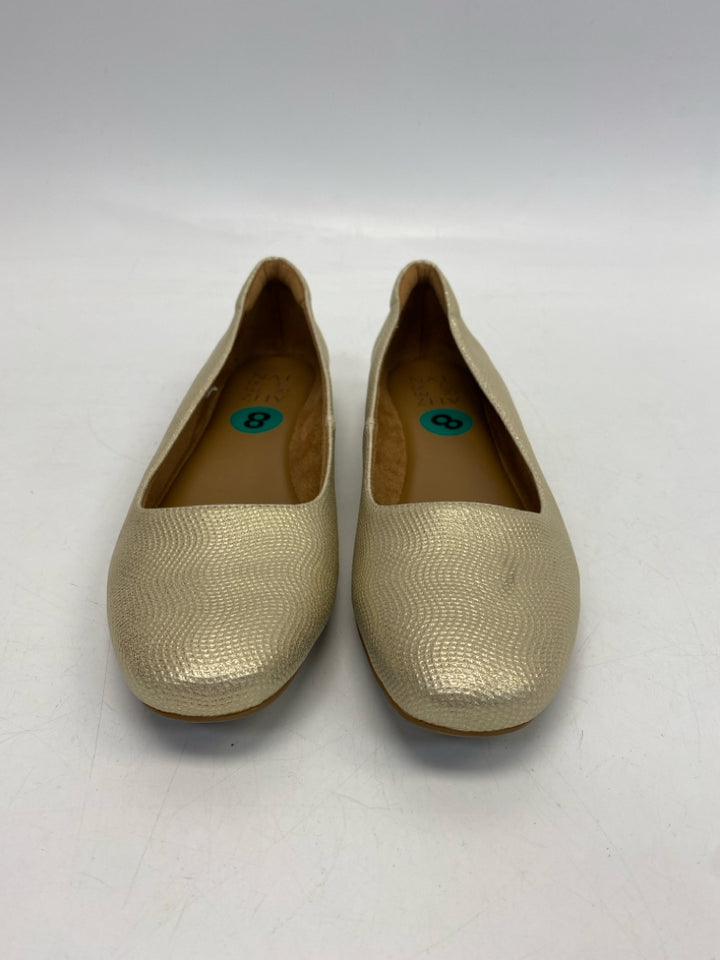 NWOT Naturalizer  Size 8 Gold Shimmery Flats