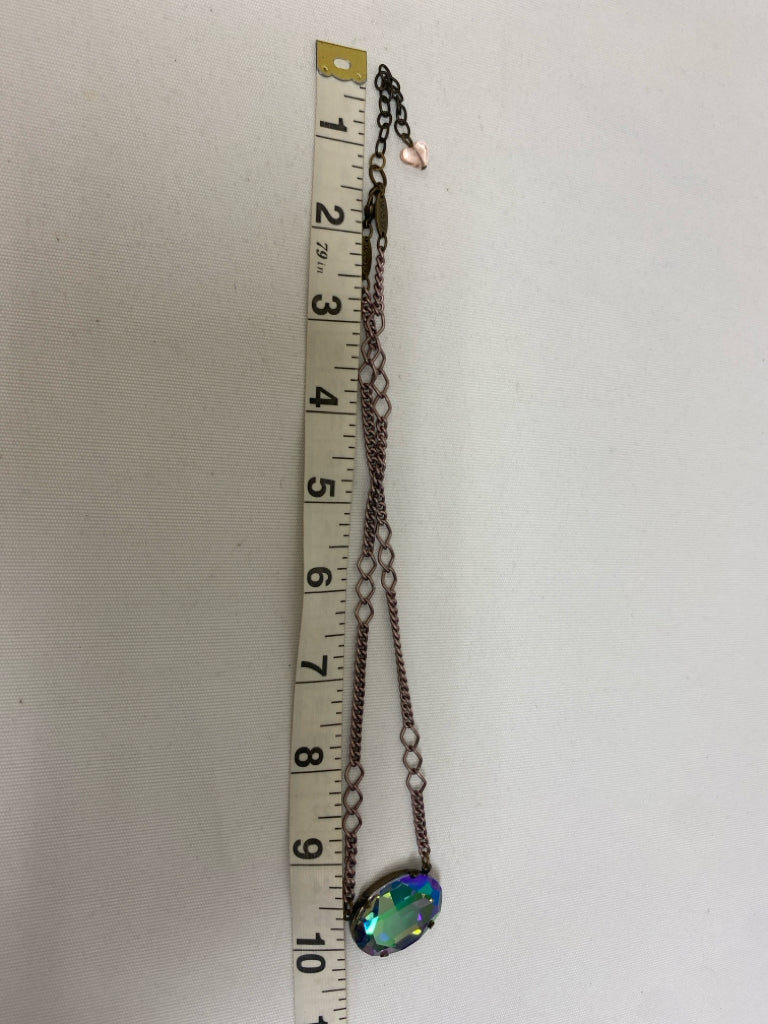 sabika Green/Blue Iridescent Jeweled Necklace