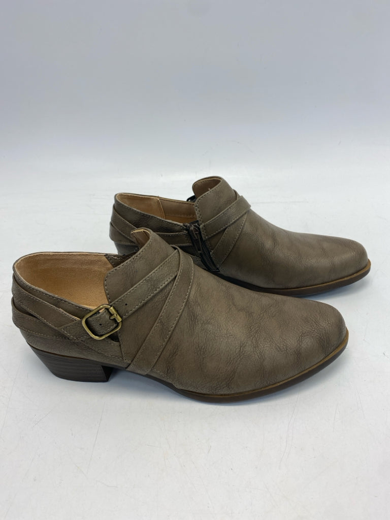 Life Stride US Size 9.5 Brown Side Zipper Boots