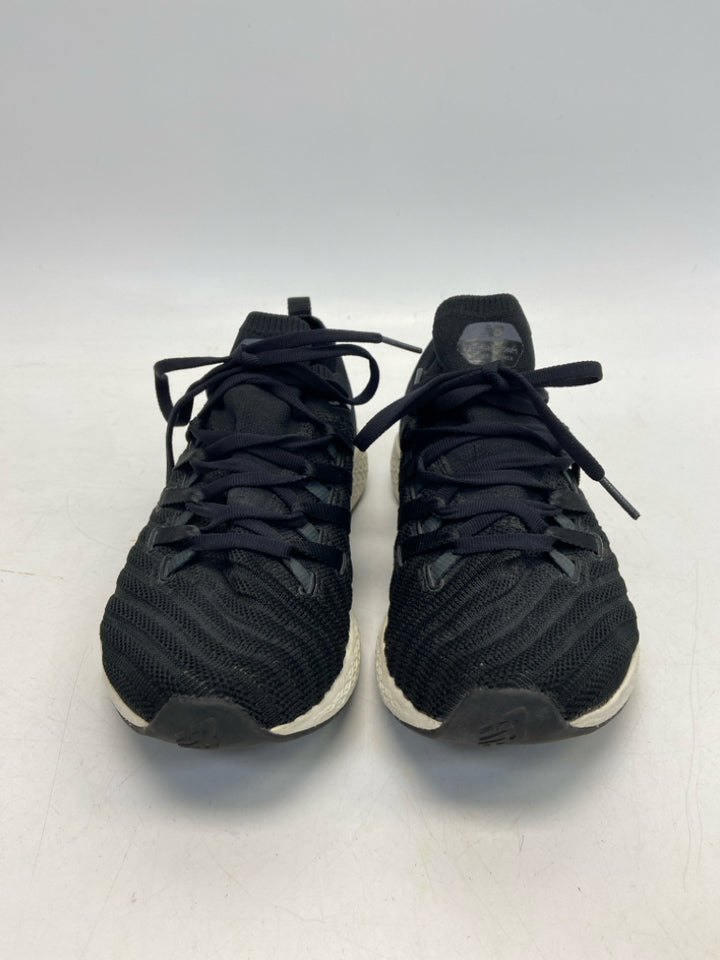 New Balance  Size 8.5 Black Lace-up Sneakers
