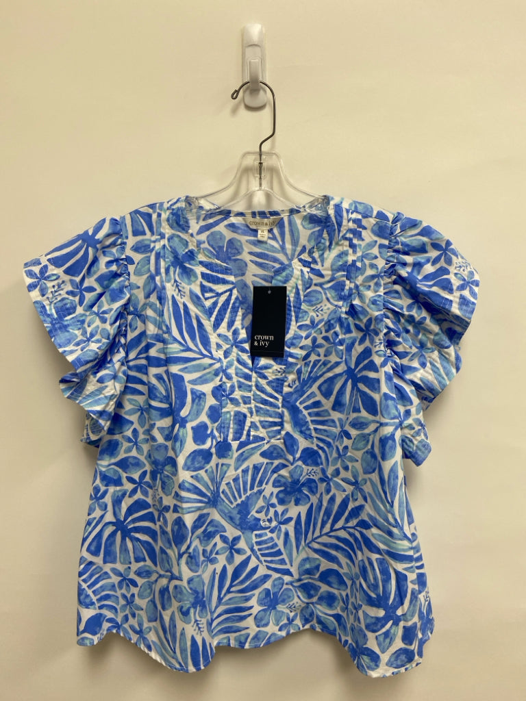 NWT Crown &amp; Ivy Size XL Blue White Flowers Ladies Top