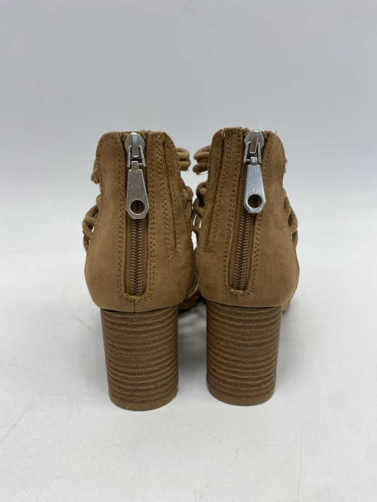 Dolce Vita  Size 6.5 Brown Sandals
