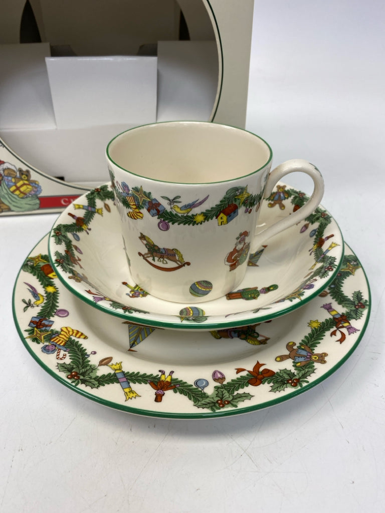 Spode Cream Green/Multi Christmas Dish Set