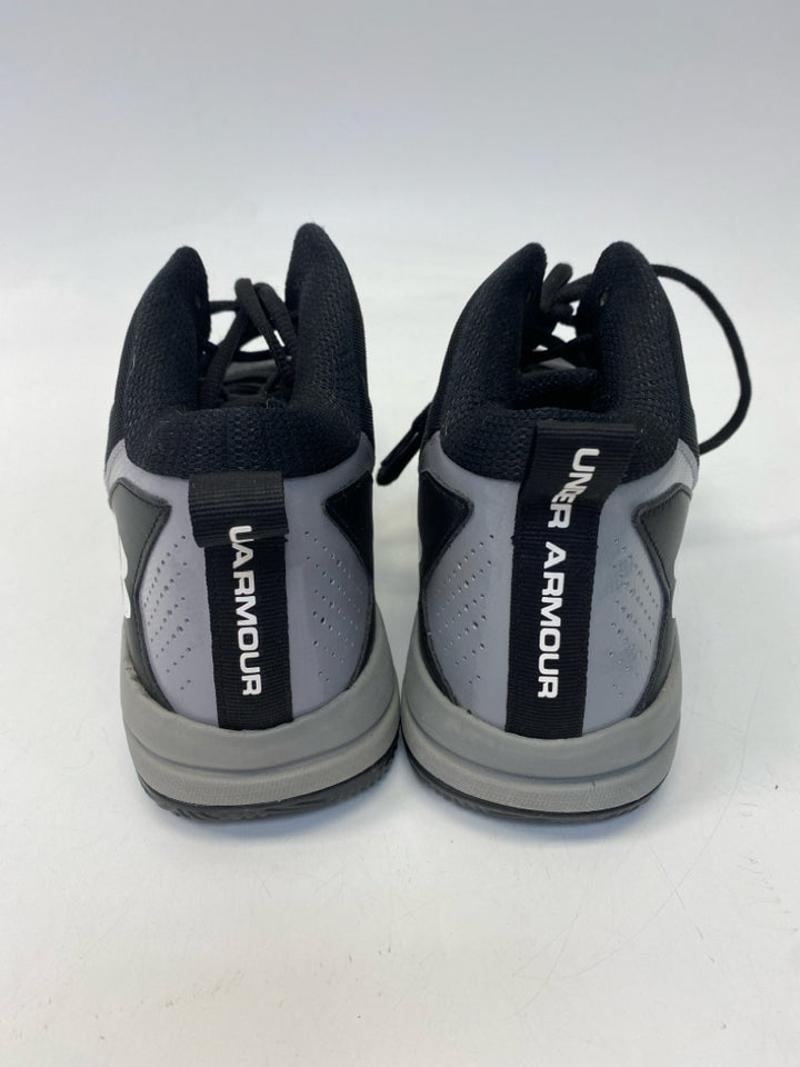 Under Armour Size 10.5 Black Lace-Up Men&