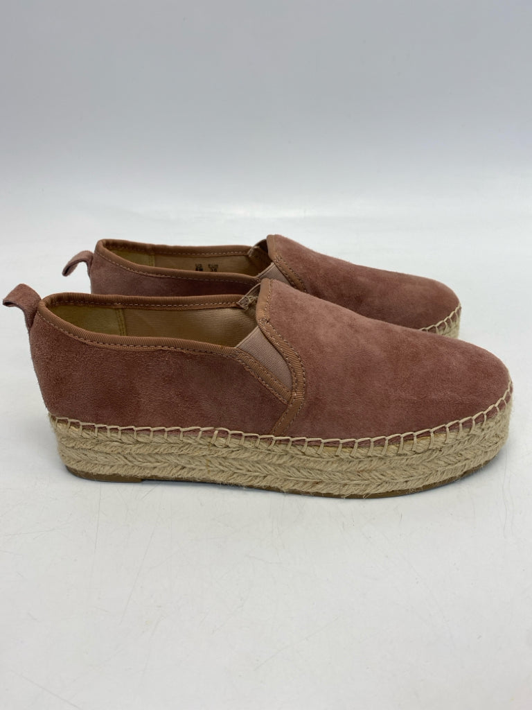 Sam Edelman  Size 8 Blush Suede Flats