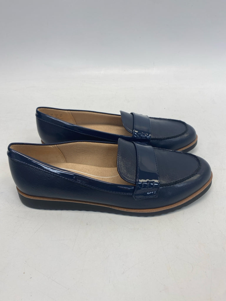 Life Stride  Size 7.5 Navy Flats