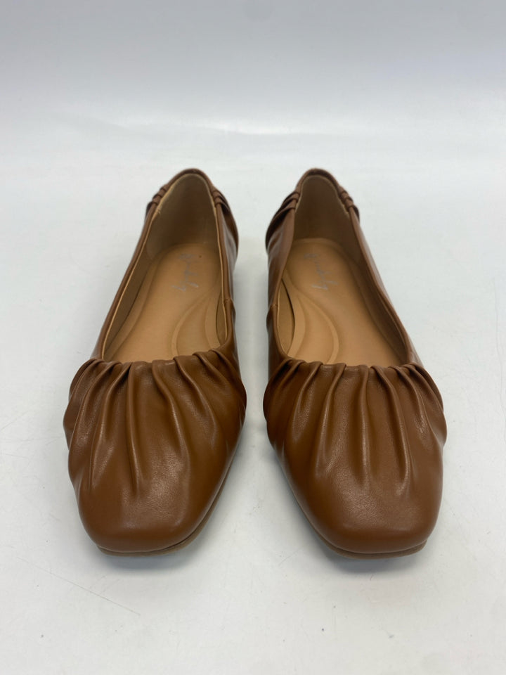 wonderly  Size 8 Brown Flats