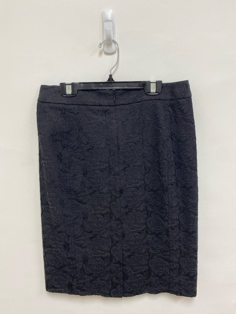 NWT Vanessa Virginia Size 4 Black Roses Ladies Skirt