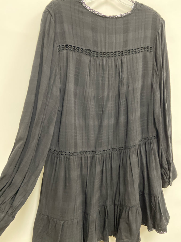 NWT Zara Size M Black Ladies Dress