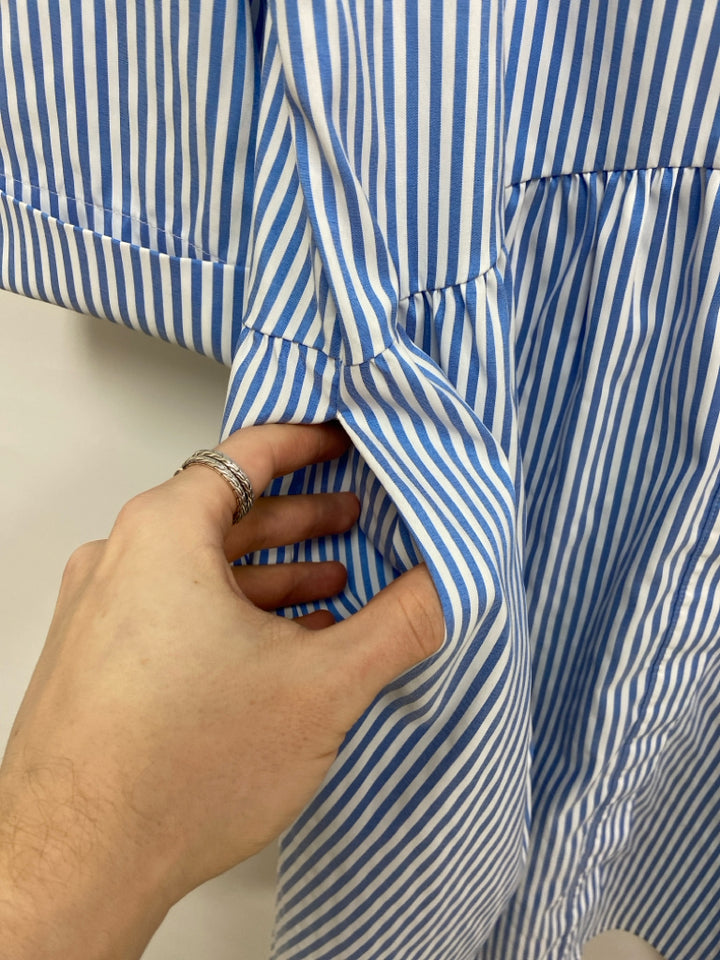 TUCKERNUCK Size M White Blue Striped Ladies Dress