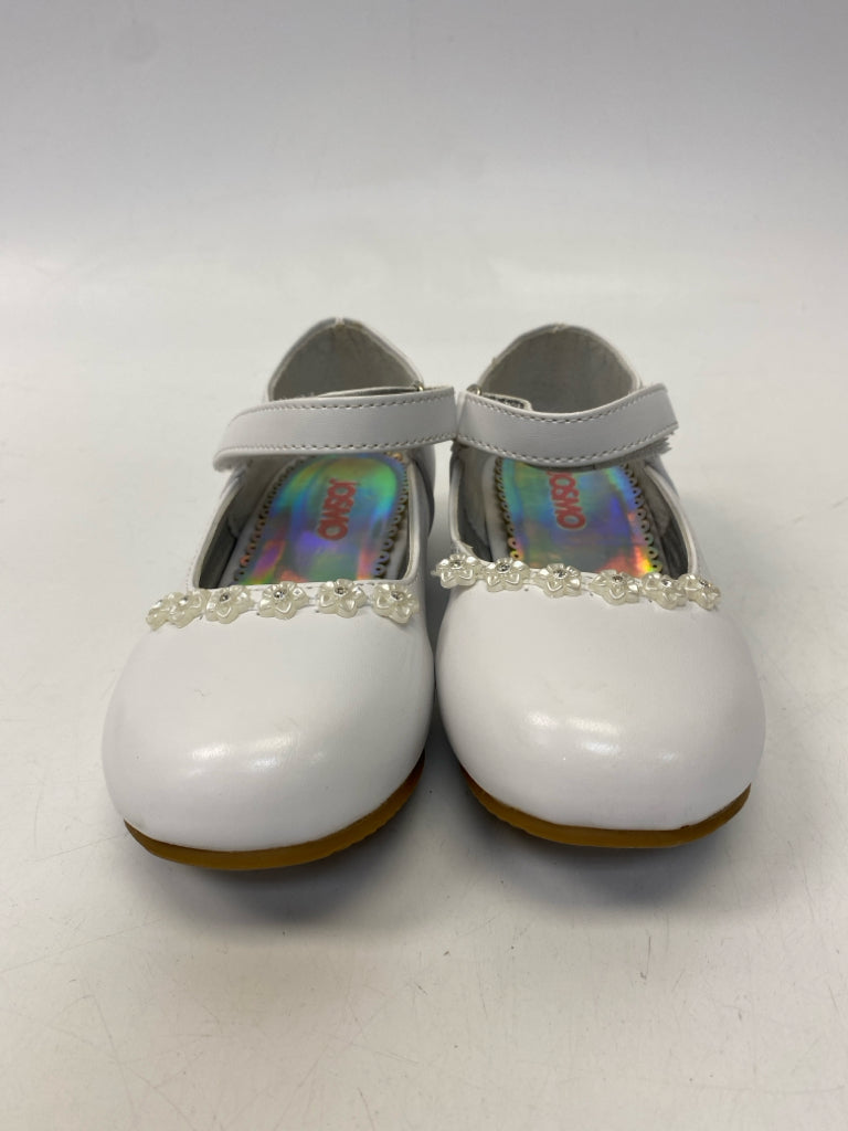 SIZE 11 White Girl&
