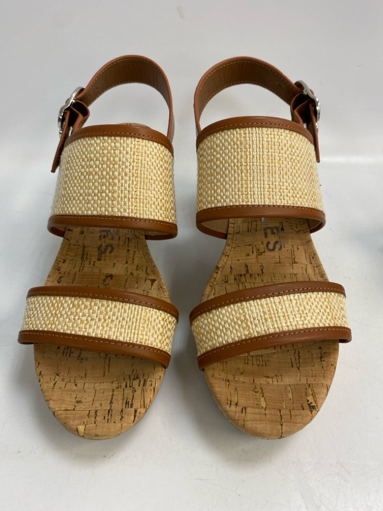 Aerosoles  Size 8 Cream/Brown Sandals