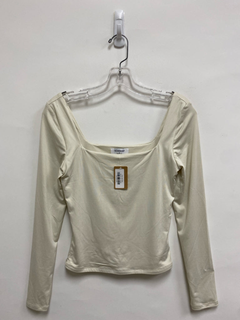 NWT Size M Cream Long Sleeve Ladies Top