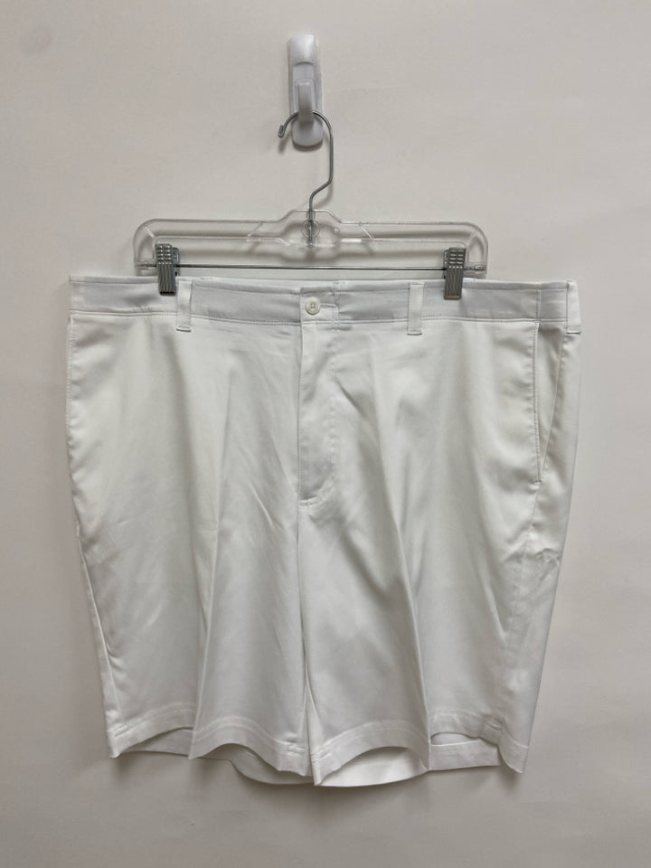 ProTour Size 40 White Men&
