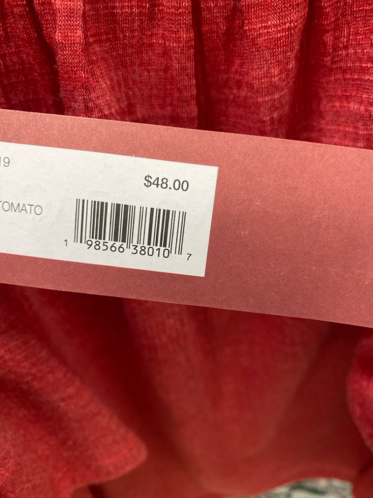 NWT Size M Red Texture Cold Shoulder Ladies Top