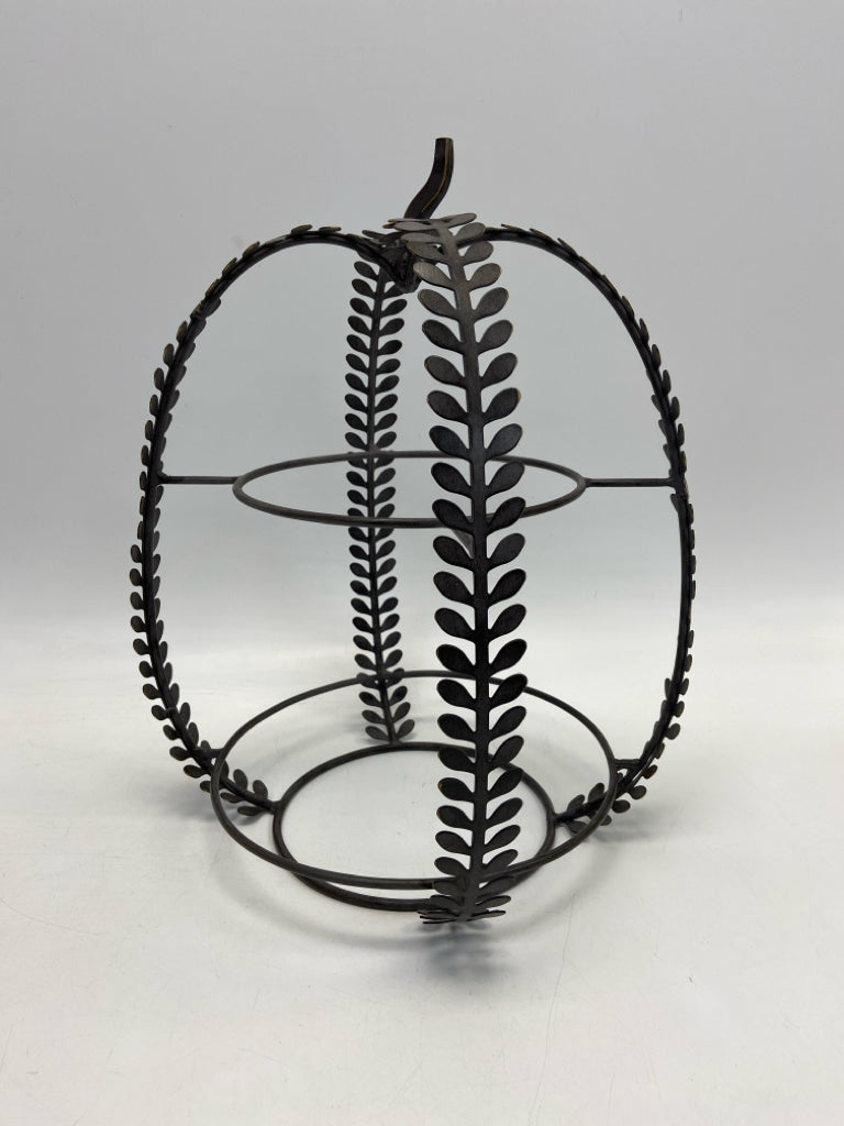 Gray Metal Fall