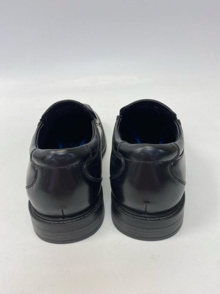 Dockers Size 8 Black Men&