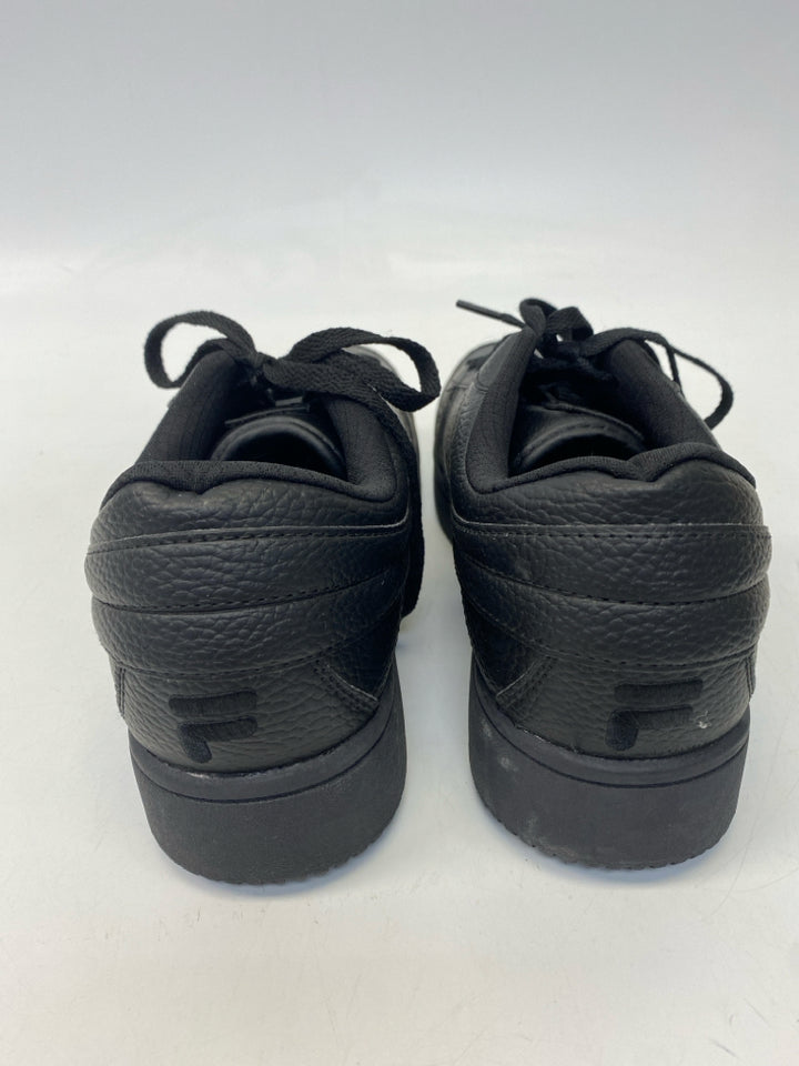Fila Size 9 Black Lace-Up Men&