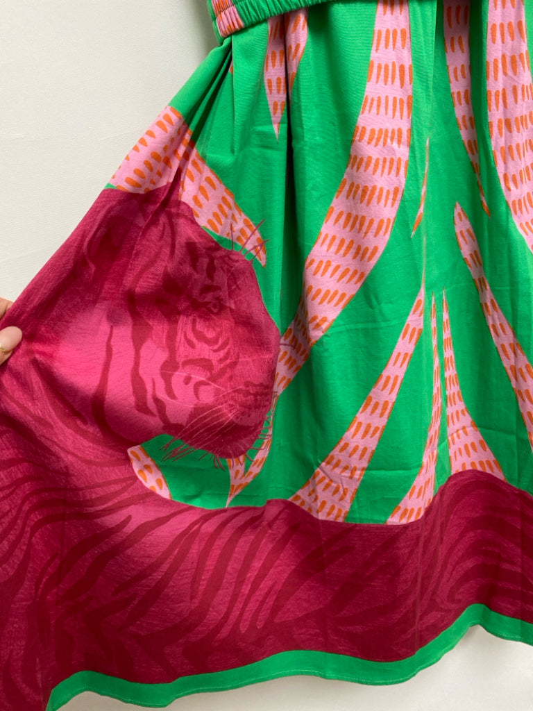 NWT Size S Green Pink/Orange Print Ladies 2pc Skirt