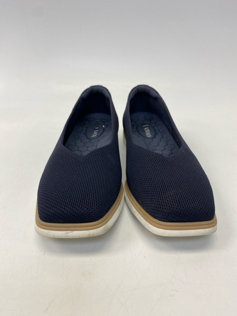 Vivaia  Size 7 Navy Fabric Flats
