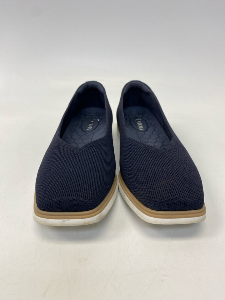 Vivaia  Size 7 Navy Fabric Flats
