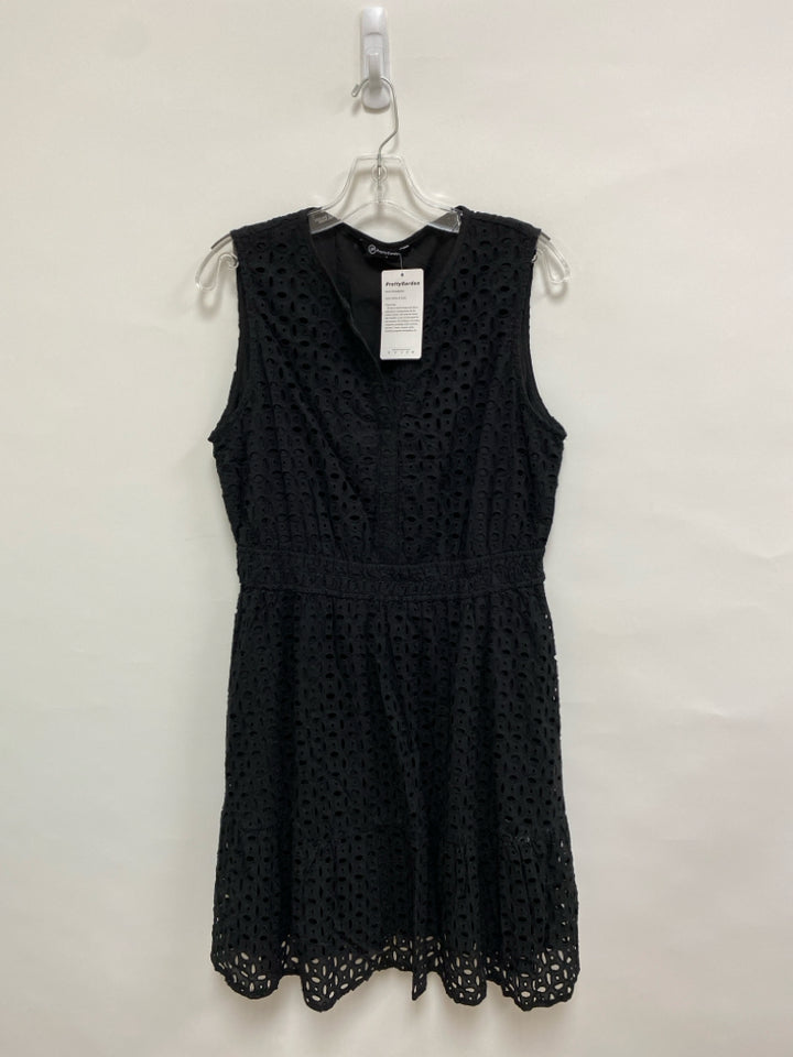 NWT pretty garden Size L Black Sleeveless Eyelet Ladies Dress
