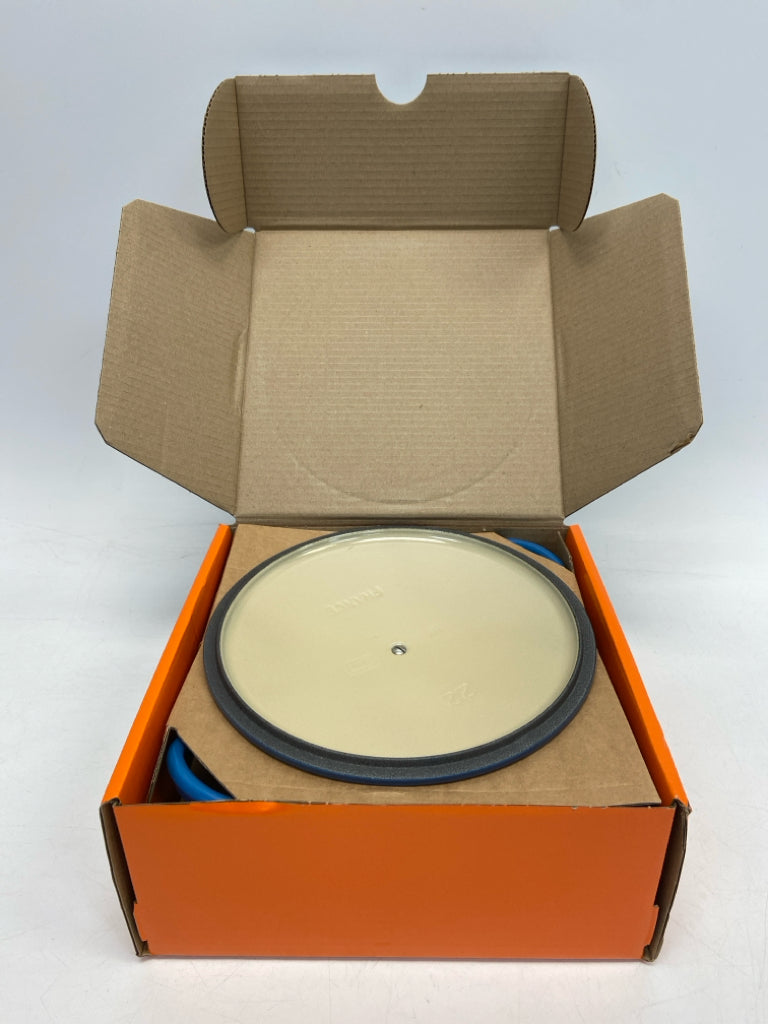 NEW/BOX Le Creuset Blue 3.5qt Round Casserole w/Lid